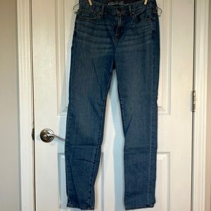 Eddie Bauer. Boyfriend mid rise slim style jeans. Size 0